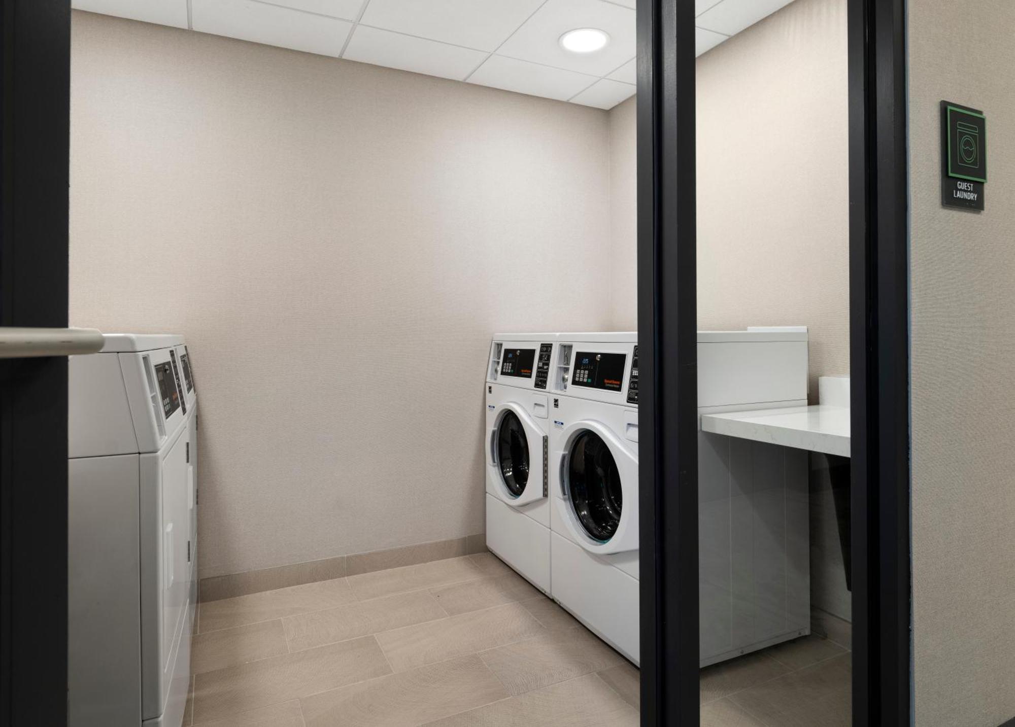 Holiday Inn - Cincinnati - Liberty Way By Ihg West Chester Extérieur photo